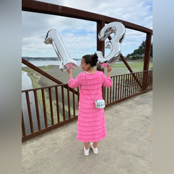 Meet your Posher, Jenn - Picture 7 of 16